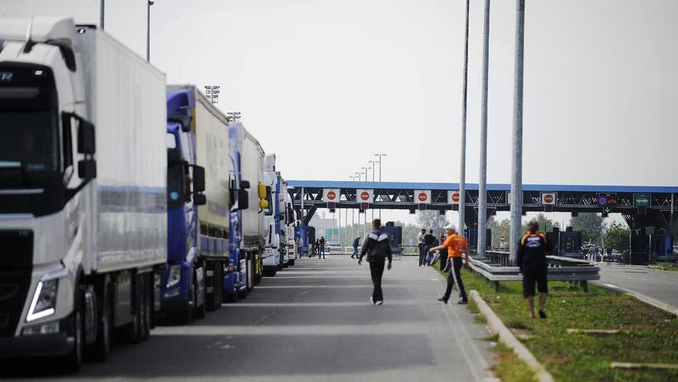 Eksportet e Kosoves bien me 12 per qind, thellohet deficiti tregtar